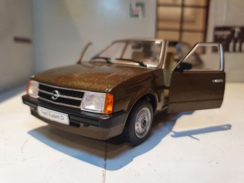 Vauxhall Astra Mk 1 Opel Kadett 5 Door 1979 1.3 1:24 Scale Diecast Model Car GTE - Picture 8 of 14