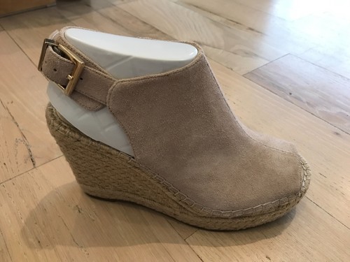 Kenneth Cole Wedge Tan Suede Peep Toe 
