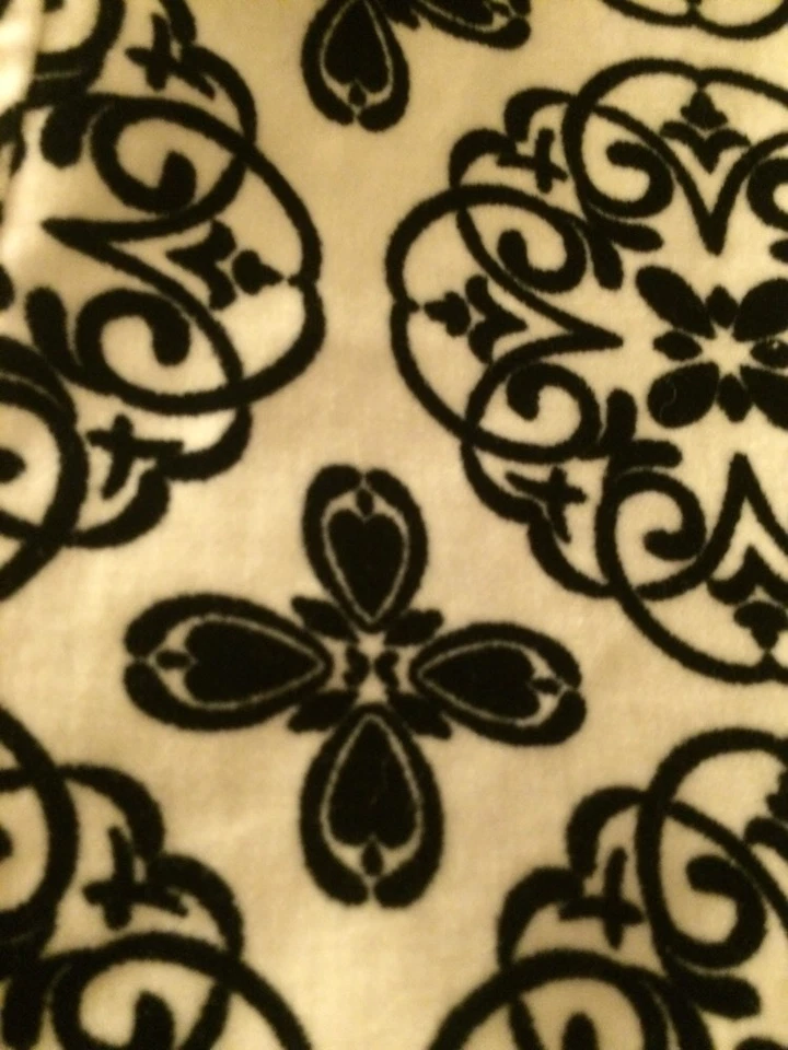 Precioso vestido de niña 24 meses se siente como terciopelo totalmente forrado Foto 3 de 4