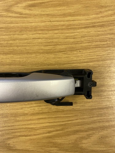 Subaru Forester Rear Right Exterior Exterior Door Pull Handle 2010 - Picture 2 of 8