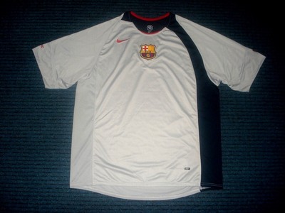 Vintage Nike FC BARCELONA 2004-2005 T90 Training Shirt Jersey