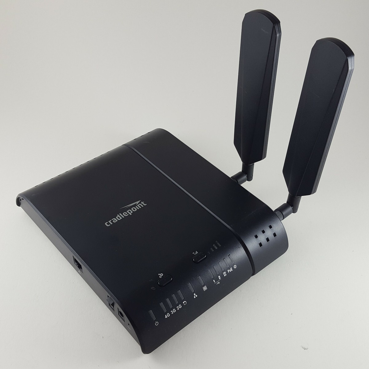 Cradlepoint CBA750B Router With Attached MC200LE-VZ Modem 3G/4G