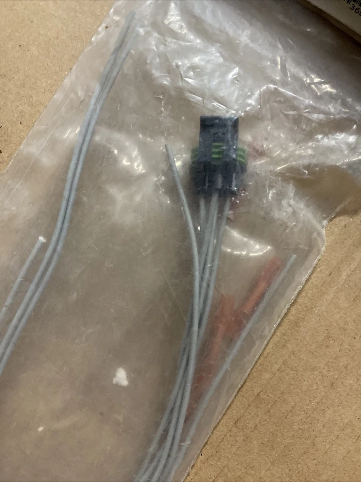 Oil Pressure Switch Connector ACDelco GM Original Equipment PT149 - Image 4 of 4