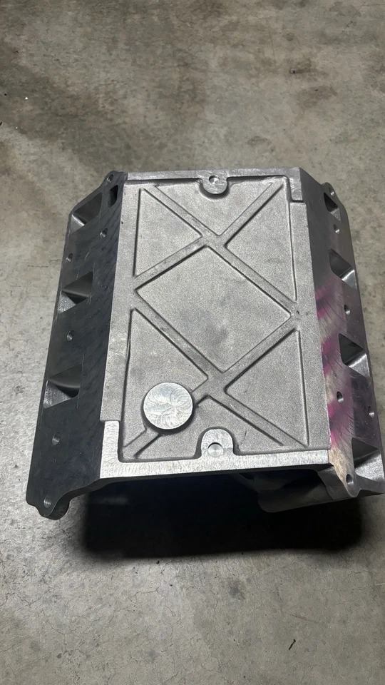 Buick Grand National GNX 3.8L Turbo Stage ll GM 25500029  - ON CENTER  - Image 3 of 4