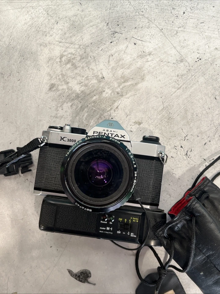 Pentax K1000 35mm SLR Film Camera w/ 50mm  200 M Zoom Battery Pack See Pic - Image 2 of 4