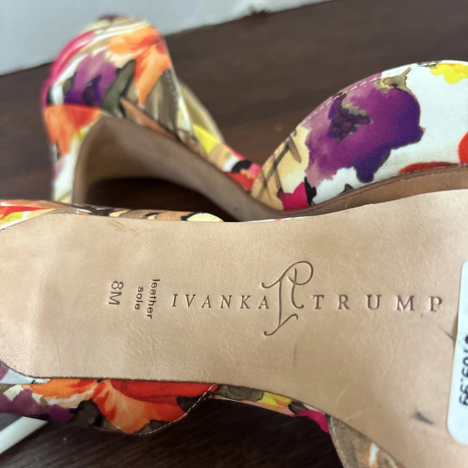 "Tacón Ivanka Trump punta puntiaguda acuarela patrón floral talla 8M 4""" Foto 4 de 4