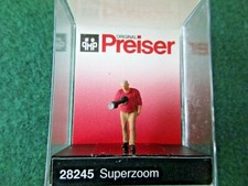 Preiser HO - Photographer with Zoom Lens #28245 (NIB)