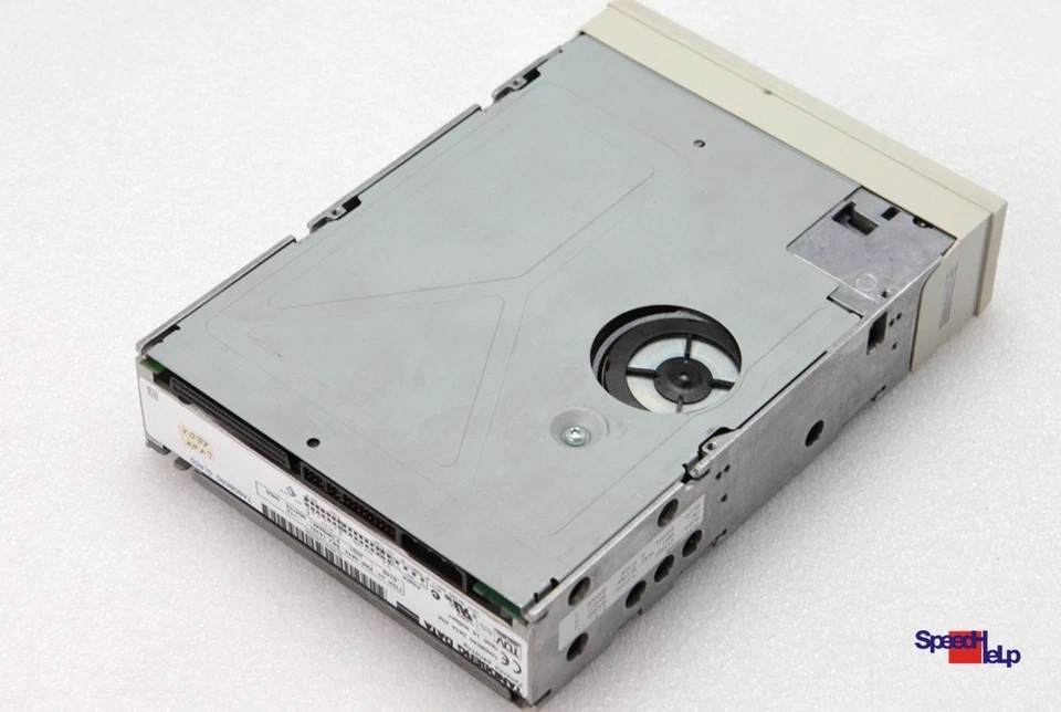 Scsi 68-Pol Tandberg Data Slr50 25/50GB Tape Drive Streamer 5.25 13 - Image 4 of 4