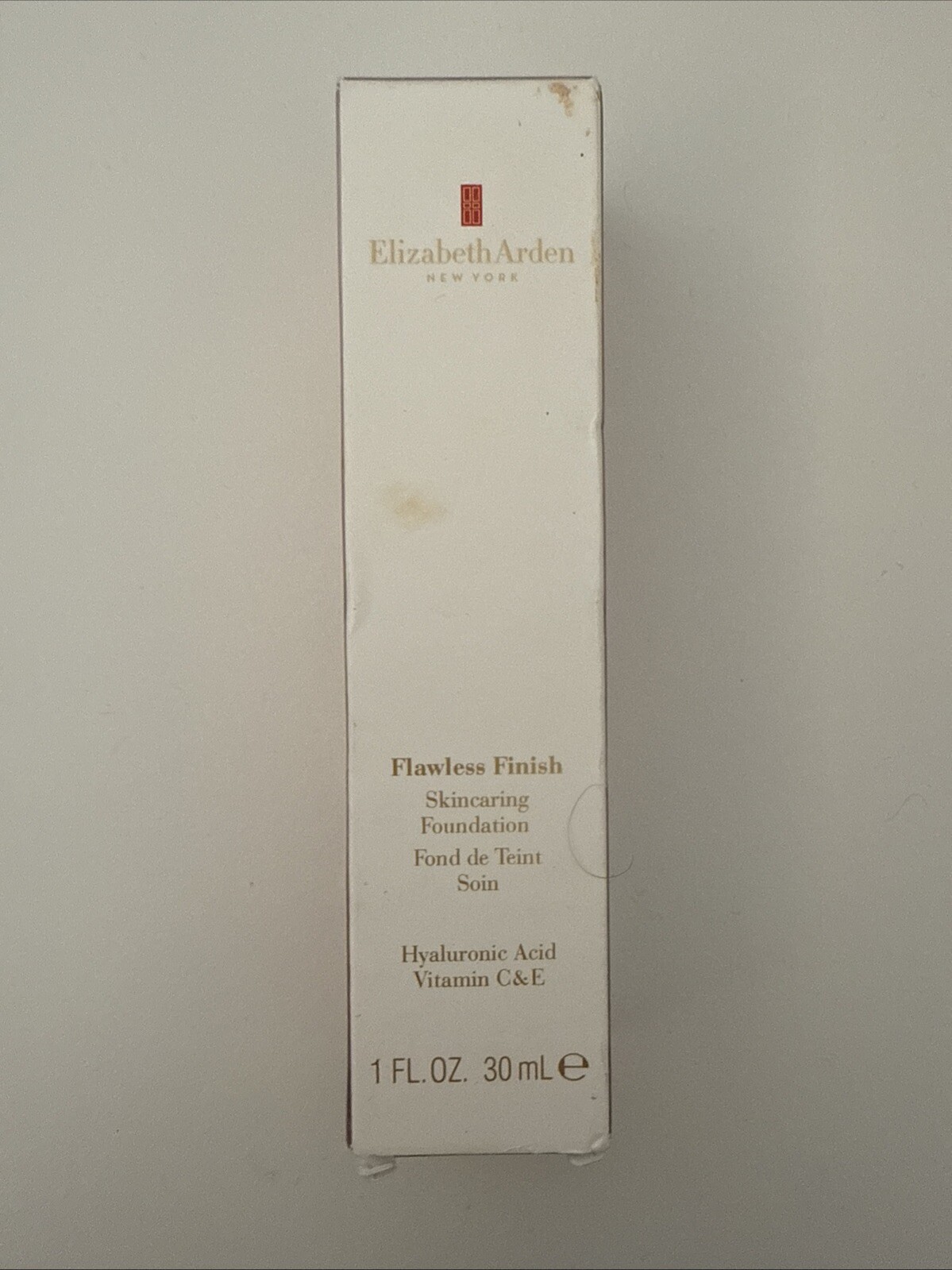 Elizabeth Arden Flawless Finish Skincaring 500W Foundation 30ml