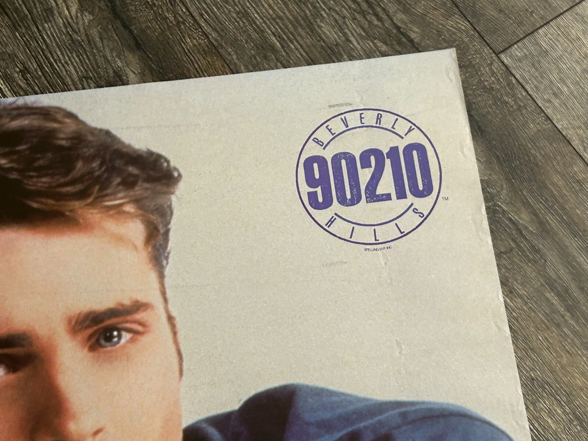 Beverly Hills 90210 Group Girls T-Shirt Plus Size - BLACK | Hot Topic