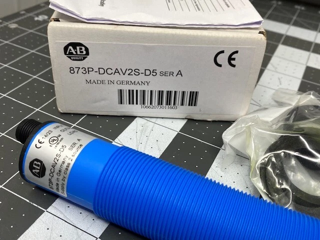 Allen-Bradley 873P-DCAV2S-D5 Ultrasonic Proximity Sensor 19-30VDC 2 PNP Micro QD - Image 3 of 4