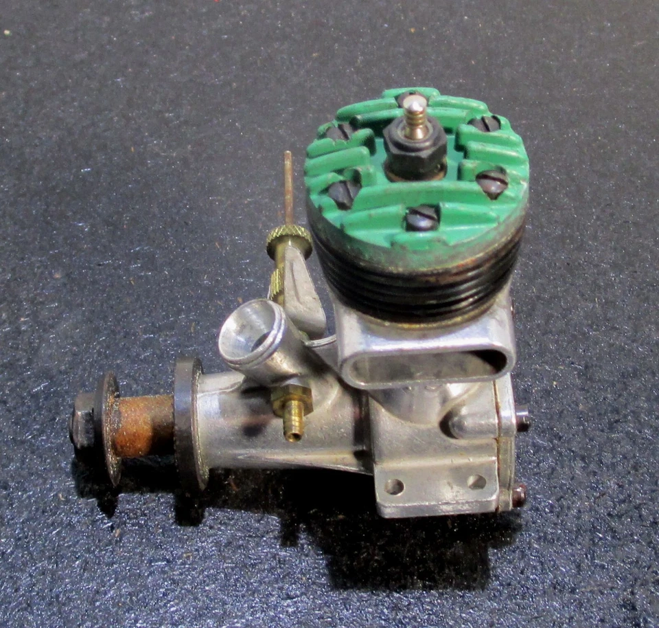 K&B TORPEDO 19 3.27cc Vintage 2 stroke glow engine for model airplanes f/s - Image 3 of 4