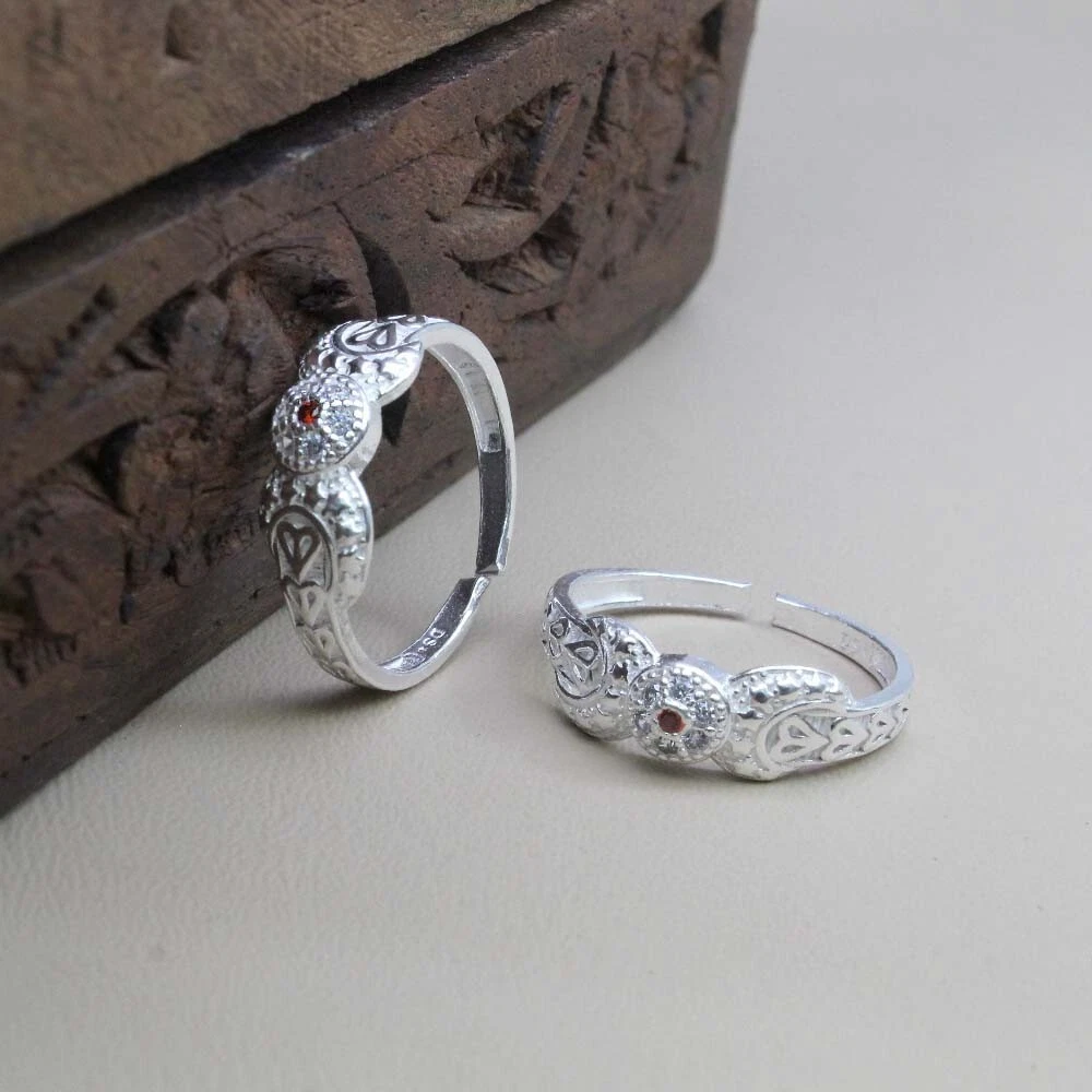 Details more than 149 real silver toe rings super hot xkldase.edu.vn