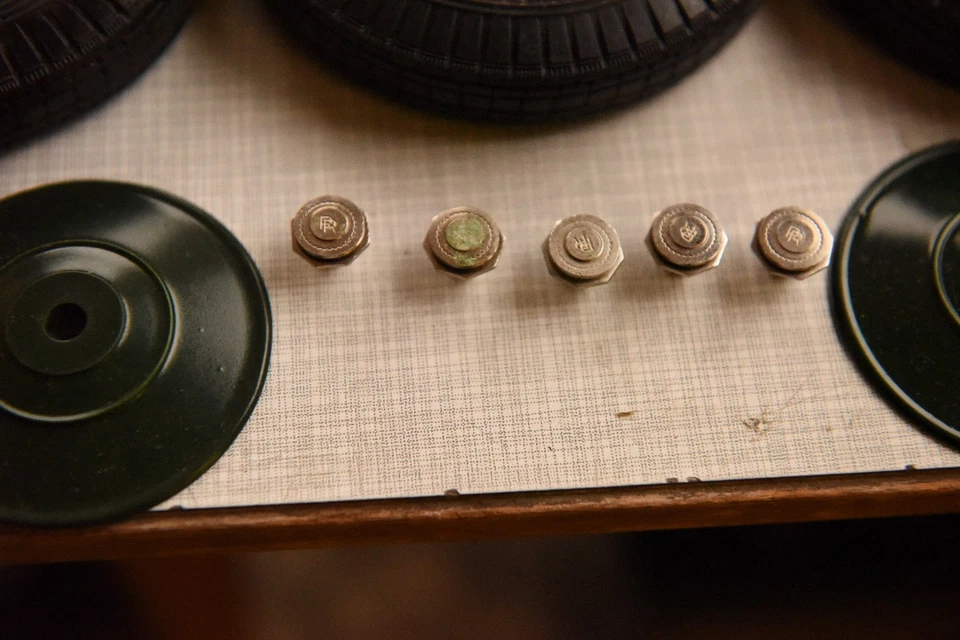 Pocher Reifen , Radabdeckungen und Radkappen für Rolls Royce Phantom 2 - Bild 2 von 2