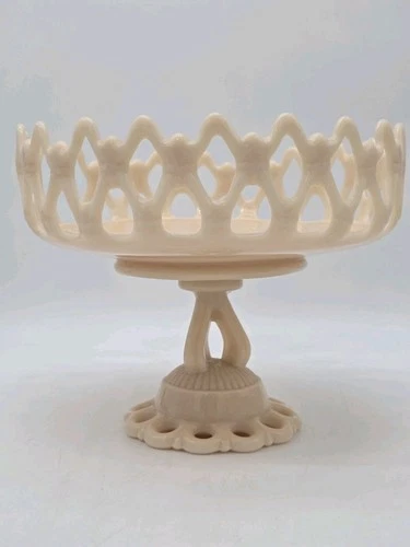 VTG WESTMORELAND Doric Almond Milk Glass 9” Footed Round Pedestal Bowl No Chips