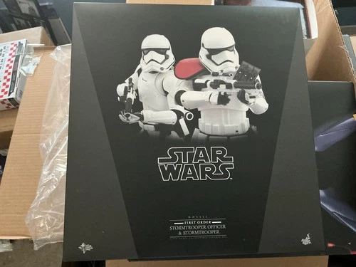 Hot Toys-MMS335 – Star Wars Ep.7-First Order Stormtrooper Officer & Stormtrooper