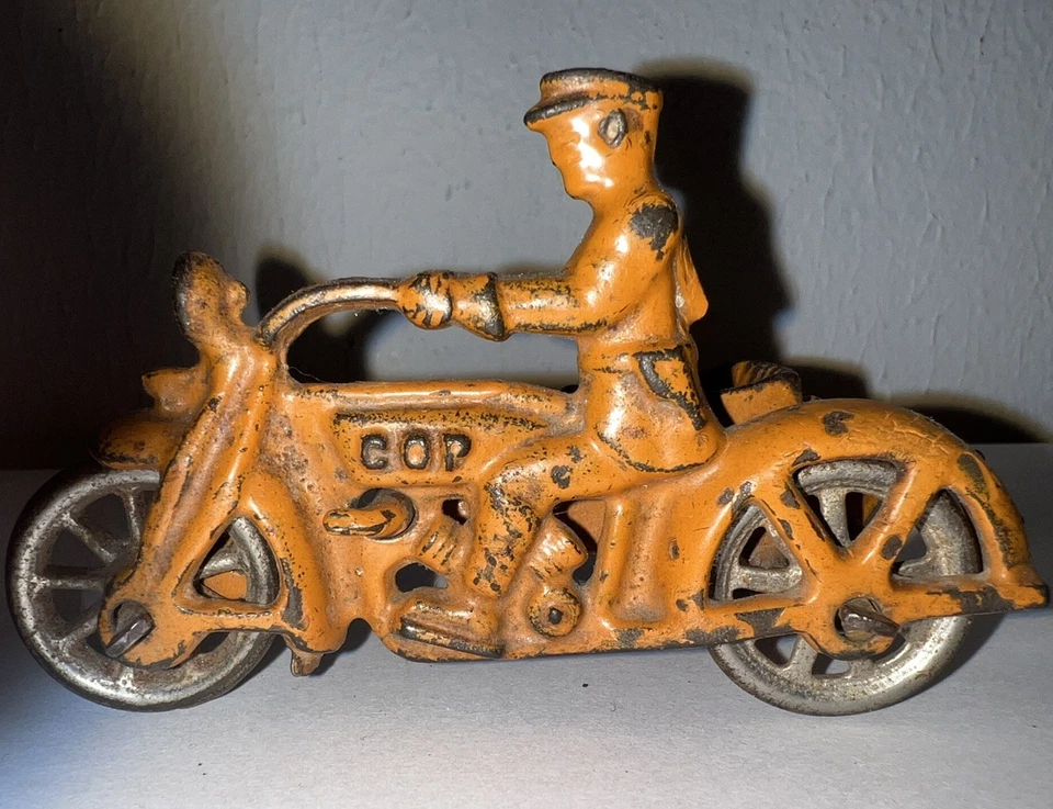 DE COLECCIÓN AÑOS 30 - POLICÍA DE MOTOCICLETA HUBLEY CON COCHE LATERAL - NARANJA - HIERRO FUNDIDO - Foto 2 de 4