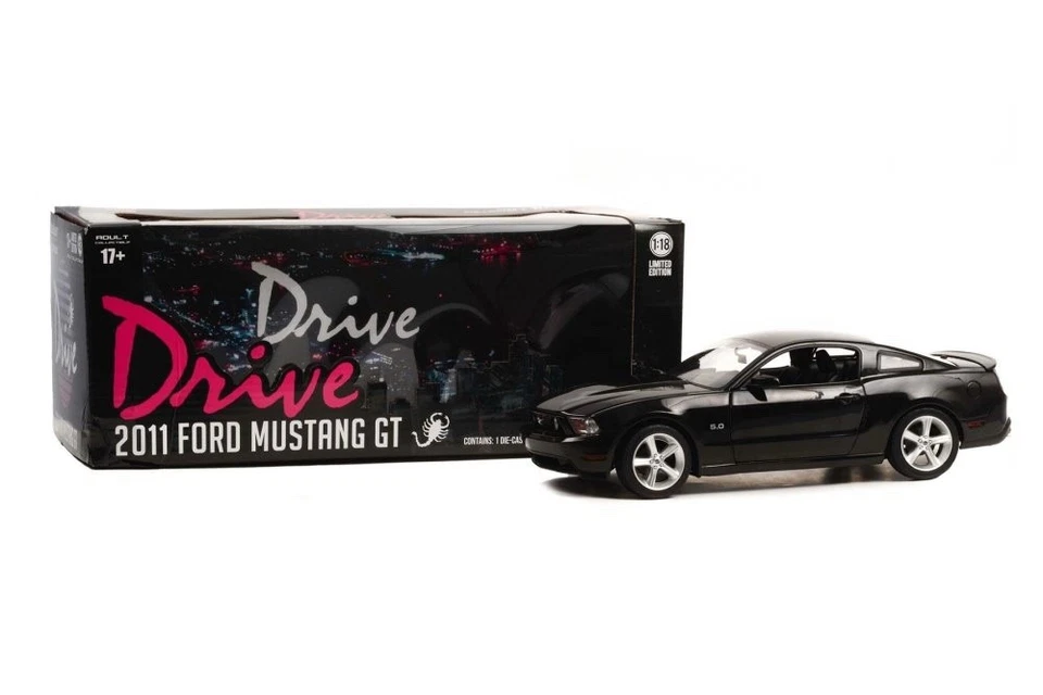 Ford Mustang GT 2011 5,0 coche de película Black Drive 1/18 Greenlight vendedor de Estados Unidos ¡difícil de encontrar! Foto 4 de 4