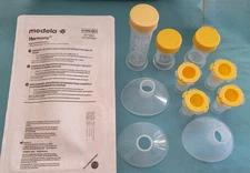 New Medela Harmony 67186S Manual Breast Pump with accessories