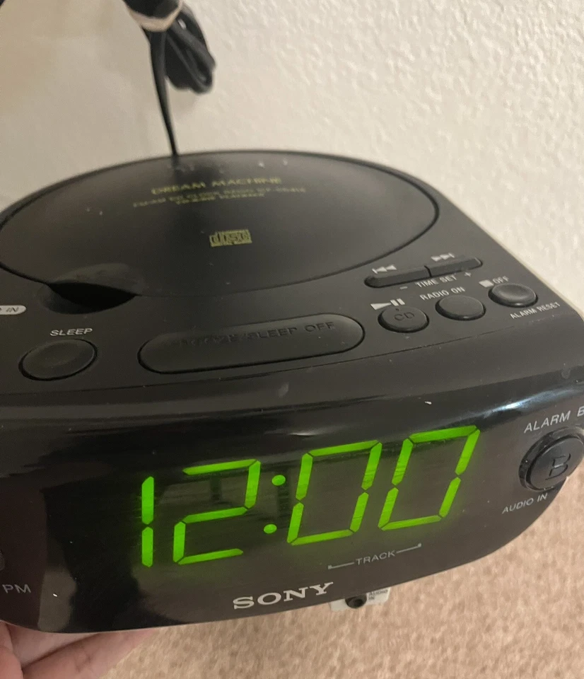 Sony Dream Machine #ICF-CD815 Dual Alarm LED Clock FM/AM Radio CD Player WORKS - Image 2 of 4