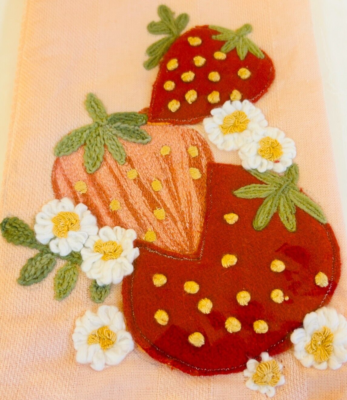 MacKenzie-Childs 70113-073 Strawberry Embroidered Dish Towel (Set
