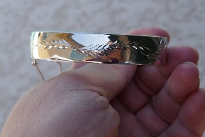 Vintage B.A.B. Hohler Sterling Armreif Diamantschliff florales Design - 7''/27,0 Gramm 