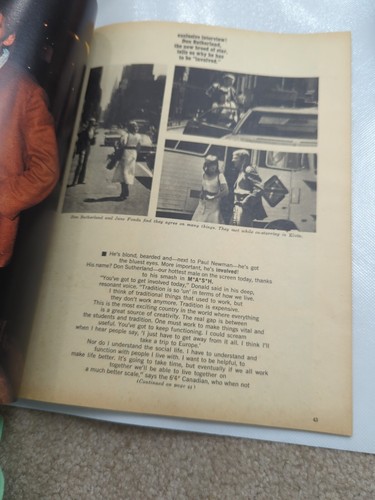 Modern Screen January 1971 Jackie Kennedy Onassis Elizabeth Taylor  - Picture 12 of 20