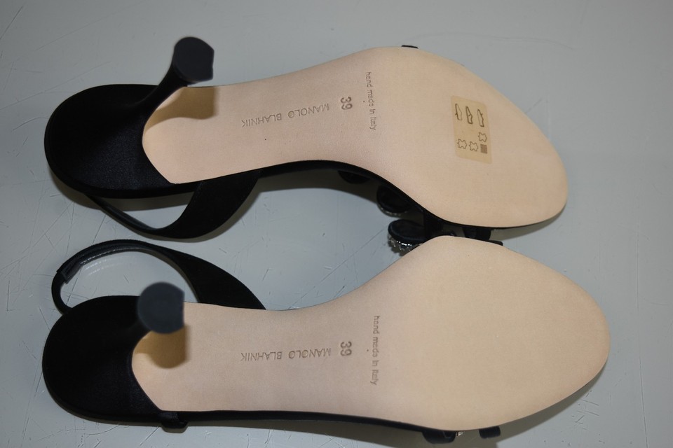 Sandales Manolo Blahnik Noir Satin Cristaux - Taille 41.5 US - Neuf Avec Boîte