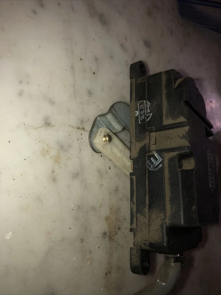 Módulo climatizador Toyota Celica 1994-1999 denso 063700-5230 c2 Foto 3 de 4