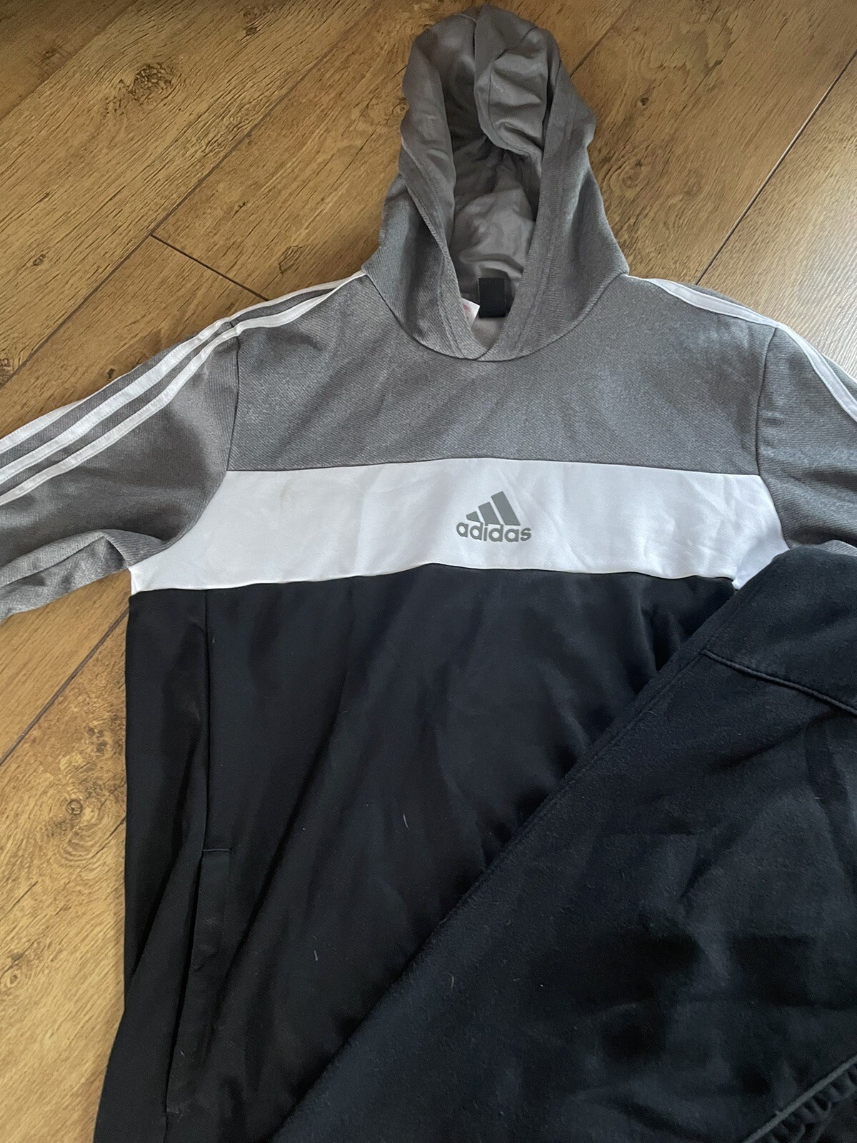 BOYS ADIDAS TRACKSUIT TOP NIKE JOGGERS AGE 1516 YEARS XL eBay