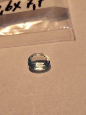 1 natürlicher hellblauer sky blue oval facet Topaz Topas ca.9,7 x 7,7mmca 2 ct