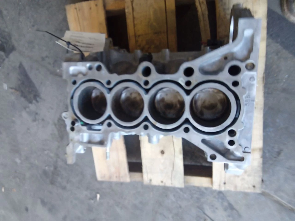 Cylinder Block 1.5L Turbo Fits 17-23 CIVIC 3923116 Foto 2 de 4