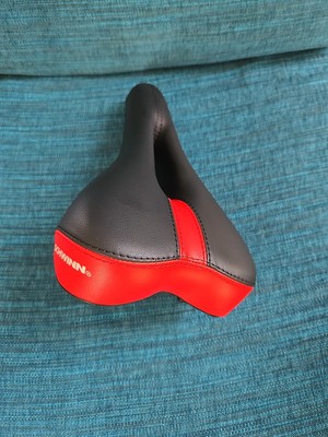 WOW! NEW Schwinn Bike Seat IC3