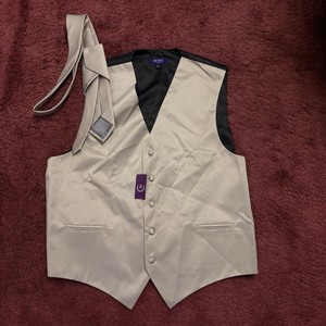 Mens Formal Vest And Necktie With Kercheif Size L