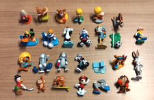 lot 23  figurines   KINDER   warner bross disney