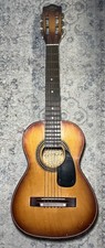 Chitarra acustica vintage Global Parlor 6 corde Redburst accordata anni '70