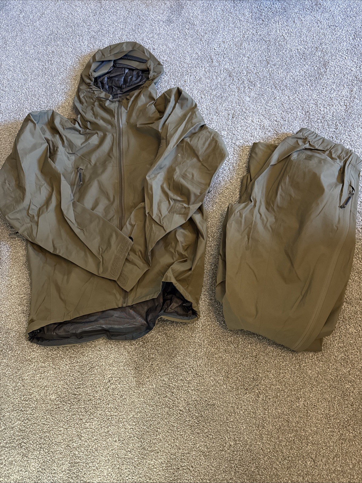 Arc’teryx LEAF Alpha LT Rain Jacket & Pants Men’s Small Crocodile (New)