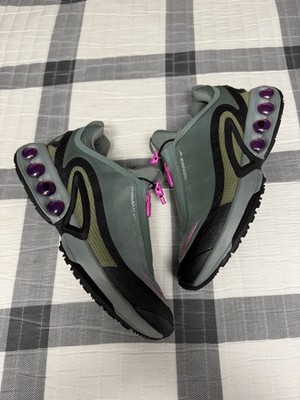Worn once Nike Air Max Dn Roam olive size 9