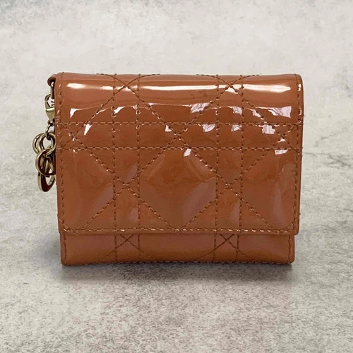 Christian Dior Portefeuille Tri Fold Cannage Patent Lady dior Compact Sac à Main Charm Rose