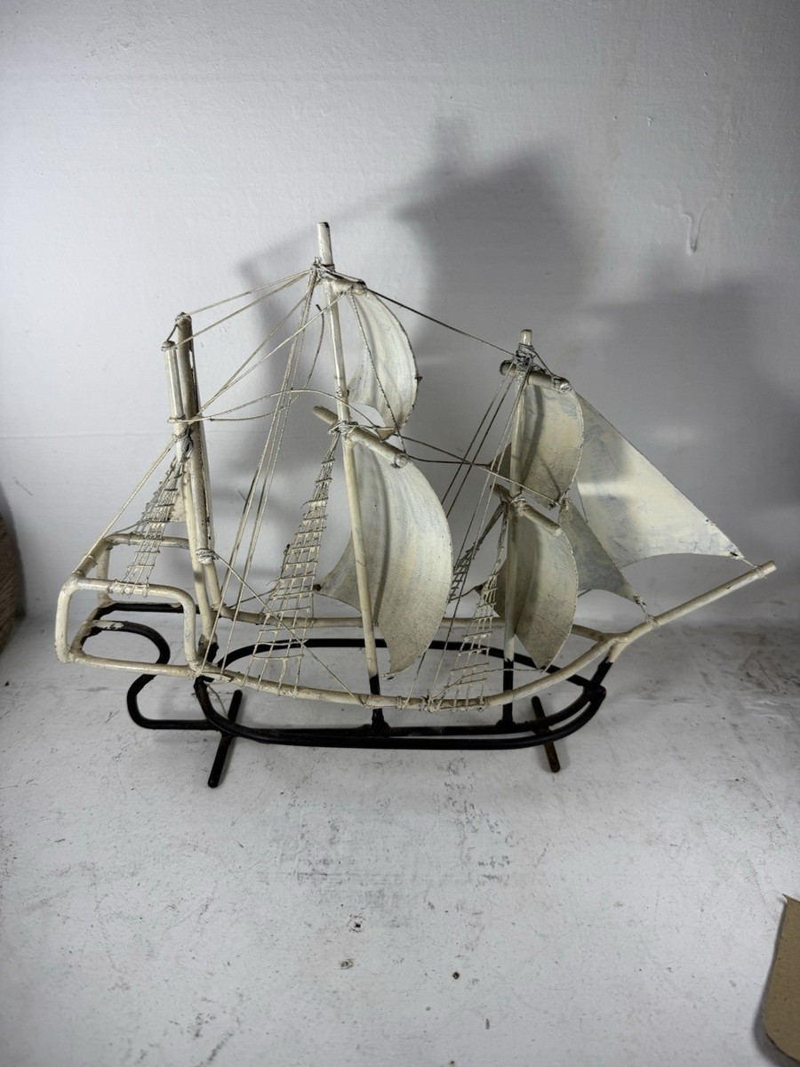 ANTIQUE VINTAGE MODEL BOAT PIRATE SHIP VESSEL OLD FOLK ART