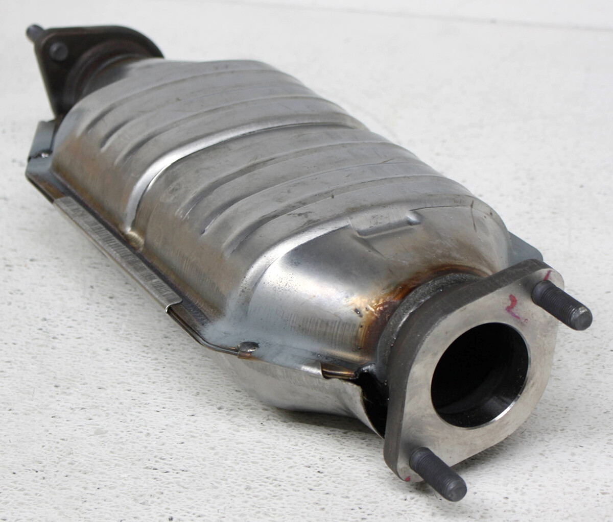 New Old Stock OEM for 200510 KIA Sportage 2.7L 2895037650 Catalytic