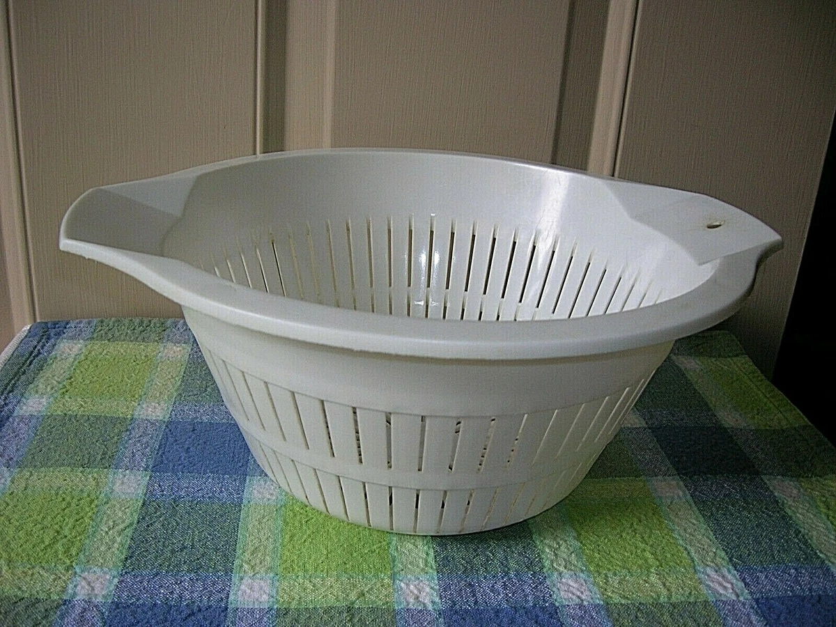 Vtg Lustro Ware White Plastic Kitchen Colander Strainer 50 s 60 s