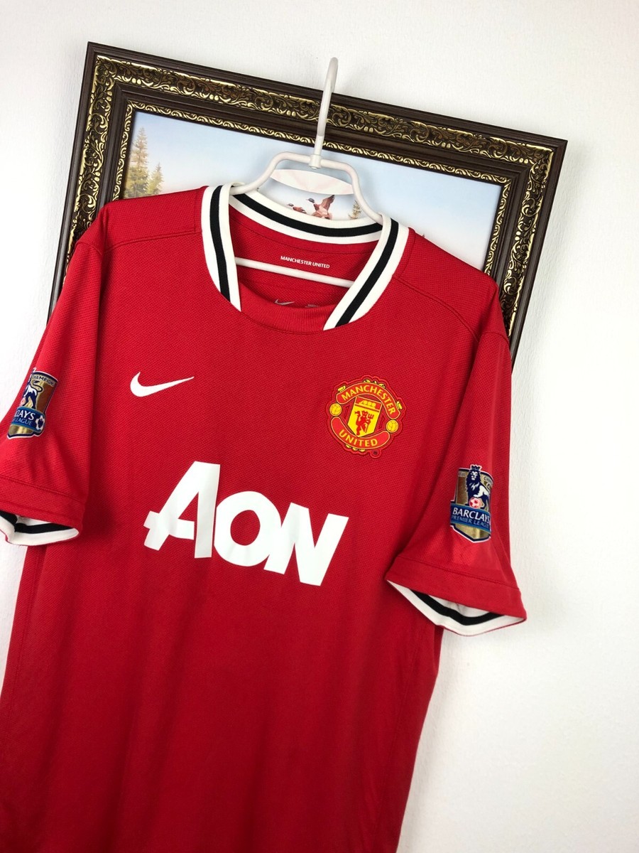 Manchester United Home football shirt 2011 Soccer #4 Jones Nike