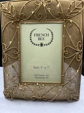 French Bee Goldtone Mesh Metal Frame - 5 x 7 picture size  11x9"  Frame Size