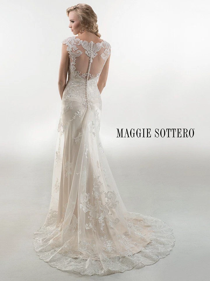 Vestido de noiva tamanho 4/6 - Imagem 2 de 4