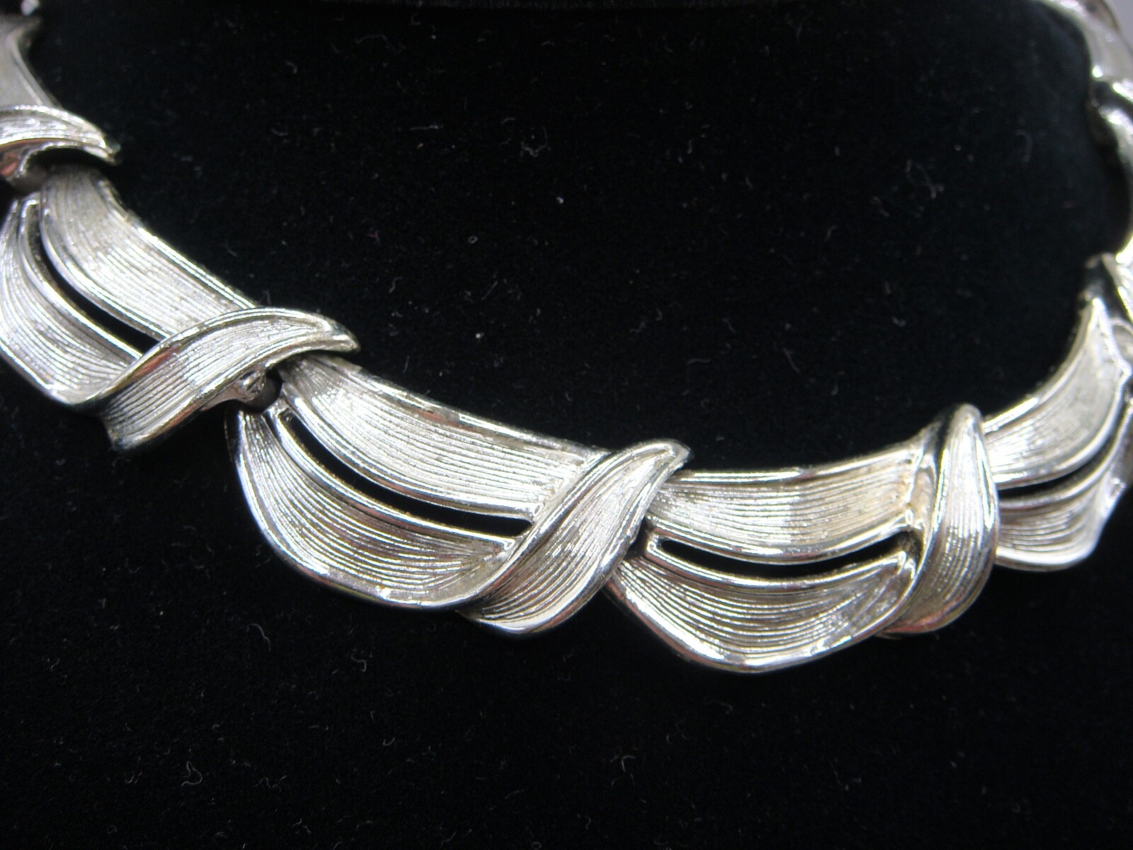 VINTAGE SIGNED LISNER MULTI PANEL LINK SILVER TON… - image 3