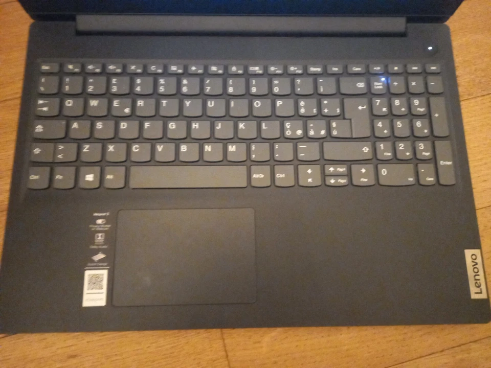 Lenovo IdeaPad 3 15,6" (Intel Celeron N4020, 4GB RAM, 1TB HDD) Laptop - Nero... - Immagine 2 di 4