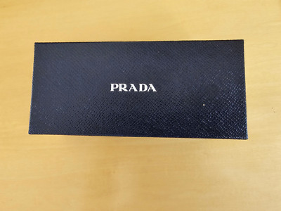 Prada Box, Webstruktur dicker Karton. Mit Prada Print Futter