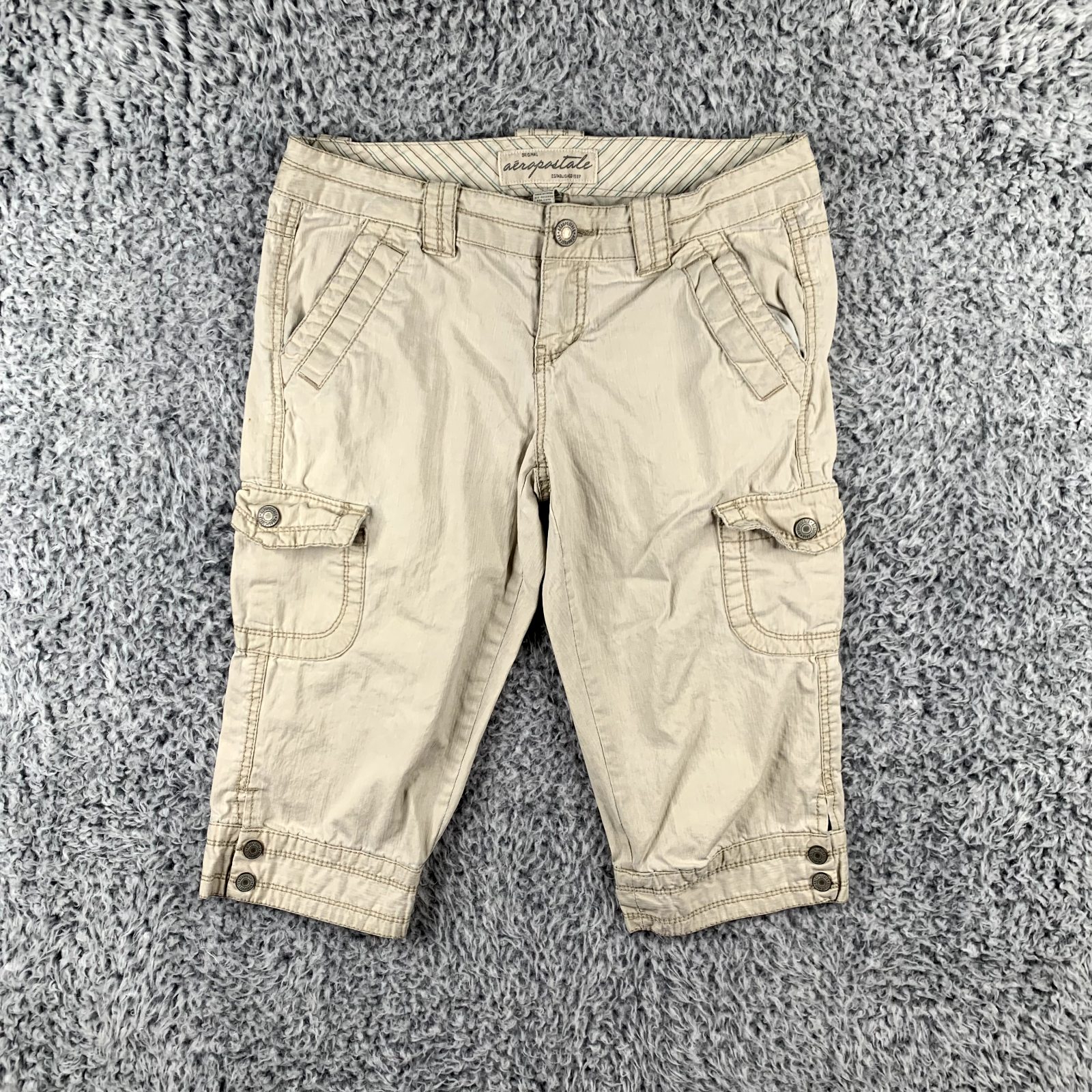 Aeropostale Capris Womens 3/4 Khaki Beige Cargo Pockets Pants Small Stains  | eBay