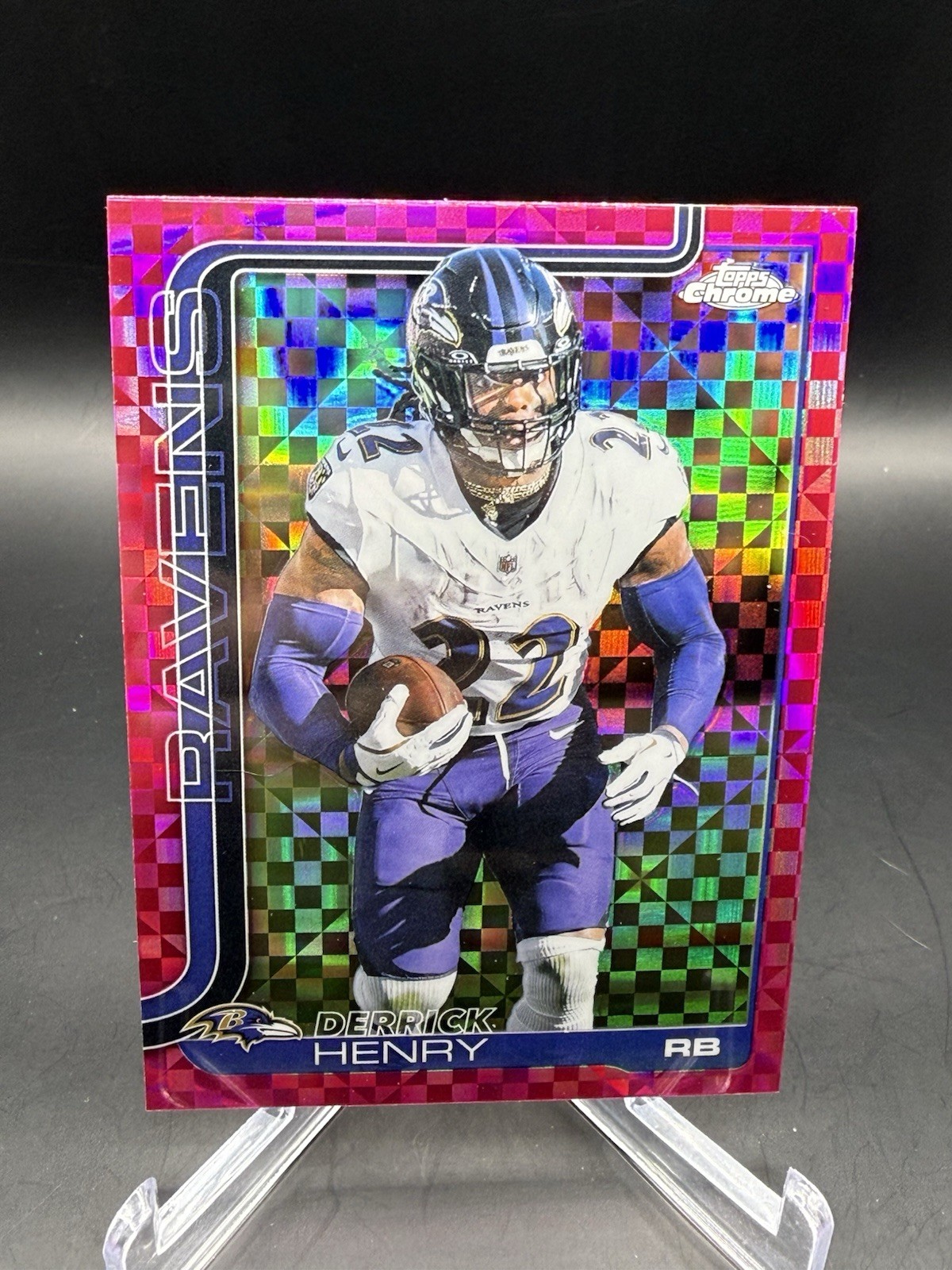 2025 Topps Chrome Derrick Henry Hot Pink X-Fractor #25 Ravens